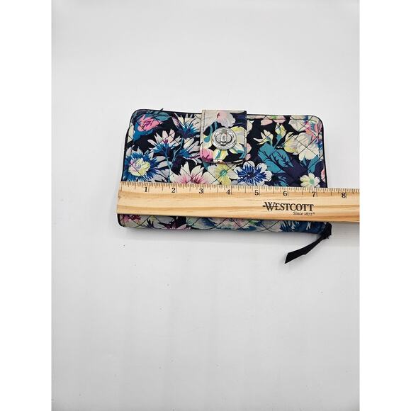 Vera Bradley‎ RFID Turnlock Wallet Womens Floral Blue Pink White - Picture 3 of 8